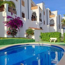 Apartamento 2 en el Alamillo de 1 dormitorio con piscina en zona residencial tranquila