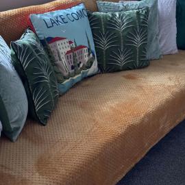 The Greens Apartment, hotel in Farnworth