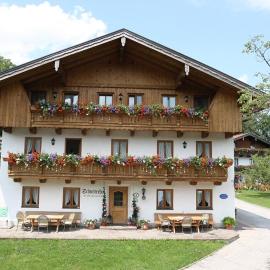 Schusterhof Urlaub auf dem Bauernhof, hotel in Bernau am Chiemsee