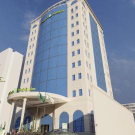 Holiday Inn Riyadh AI Malaz by IHG، فندق في الرياض