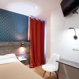 Hotel Leonard De Vinci 75011