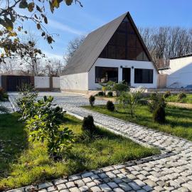 A Frame Dream Villa Qebele
