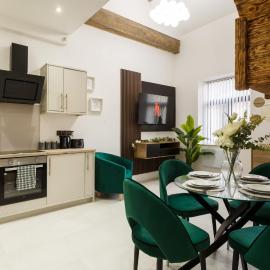 Bradford Luxury Central Apartment