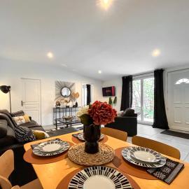 Maison avec Terrasse proche Gare pour Paris et Disneyland - 6 personnes, hotel u gradu Gagny