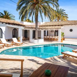 Authentic Haciënda near the Sea