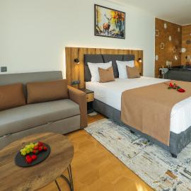 Lavalliere Hotel & Villas, hotel v destinaci Sarnica