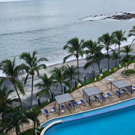 Solarium Studio Apartment at Coronado Bay Oceanfront、プラヤ・コロナドのホテル