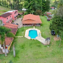 Chácara Ibiúna Fazenda Vale Dourado, hotel in Ibiúna