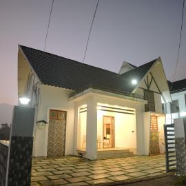 ZERA cottage, hotel i Pīrmed