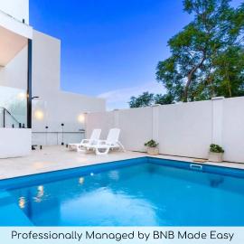 Heights of Luxury - Elite Contemporary Entertainer