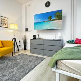 2 Zimmer Apartment für 6 P, 15 min zum Flughafen