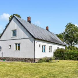 Lovely Home In Tomelilla
