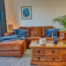 Gornal Dudley-2bed-Contractor &Long stay -Parking