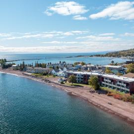 East Bay Suites, hotel in Grand Marais