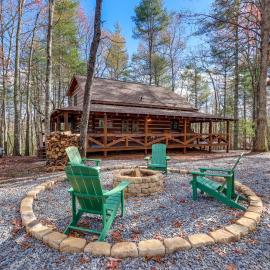 Ridgetop Cabin in Blue Ridge! Wraparound Porch!