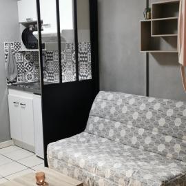 "CHIC" Studio avec balcon, ξενοδοχείο σε Laxou