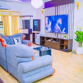 Dej's Luxury Apartment House 1