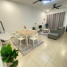 Syakif Homestay HICOM University, hotel em Pekan