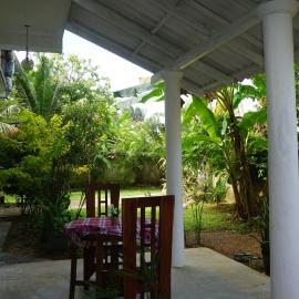 Tree House Villa, hotel in Ahangama