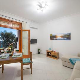 Rosemary Holiday House โรงแรมในกองกาเดมารีนี
