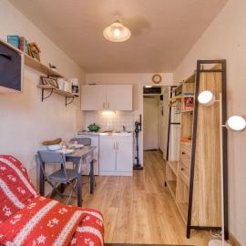 Studio Vostok Zodiaque-80 by Interhome، فندق في لي كوربيه
