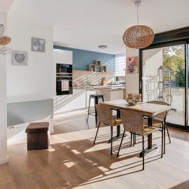 Le Canal - Appartement avec vue 4 personnes, hotel em Laredorte