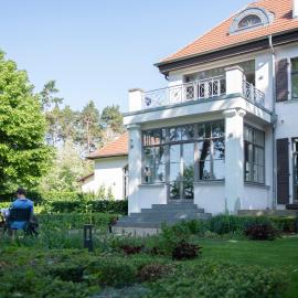 Herrenhaus Röddelin mit privater Badestelle, hotel a Templin