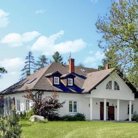 Awesome Home In Debina