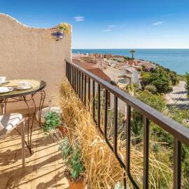 Cozy Home In Nerja With Wifi