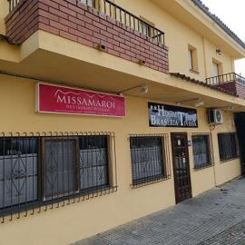 Hostal Braseria Missamaroi, hotel v mestu Tivissa