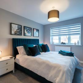 'SWEET 17' Home from home on Yorkshire Wolds Way, hotel in South Cave