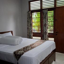 Omah Lestari, hotel em Kedungsari