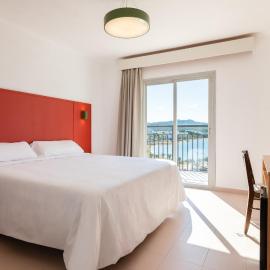 The Red Hotel - Adults Only, Hotel in Sant Antoni de Portmany