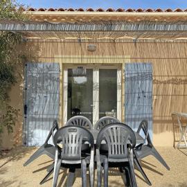 pleasant gîte, with collective heated swimming pool, in the heart of the alpilles in mouriès, 4/6 people.