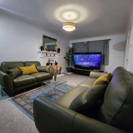 Cosy family home in Buckingham, hotel u gradu Buckinghamshire