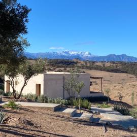 TOUGYA Ecolodge Near Agafay Desert，馬拉喀什的飯店