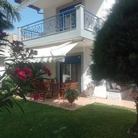 Eirini's House – hotel w mieście Skala Fourkas