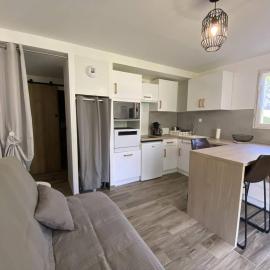 Appartement rénové avec terrasse et parking à Cauterets