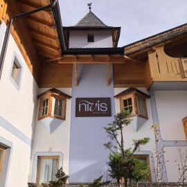 Nivis Hotel, hotel u Folgaridi