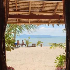 On the Beach Bungalows, hotel u gradu 'Ban Nua'