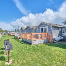 Beachside Bungalow #6