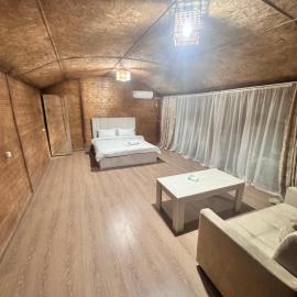 Hovakimyans Garden And Rental Cars 24 & 7