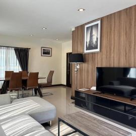 Modern Style House near Unity and ABS Int School free High Speed WIFI