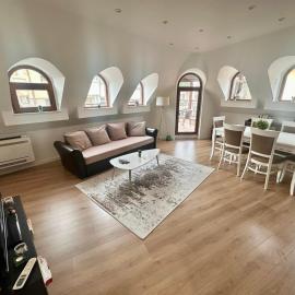 Deluxe Apartment Burgas City Centre with Free Parking