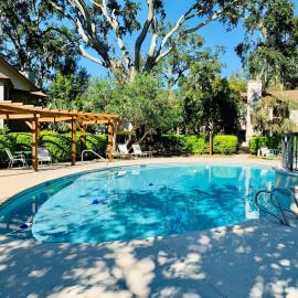 Harbour Oaks, Unit 420, Hotel in Demere Park