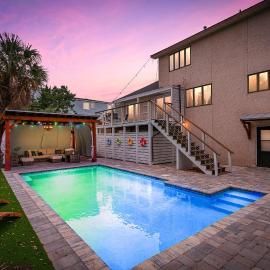 Waters Edge - 1808 Ocean Road
