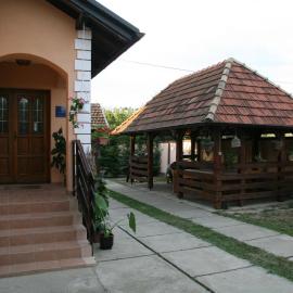 Apartments Vrata Baranje, hotel in Bilje