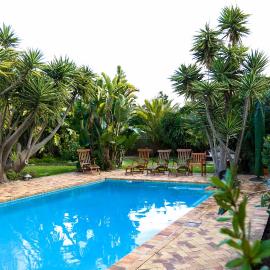 Bloubergstrand में, होटल Secret Garden Guesthouse