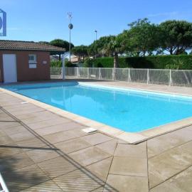 Pavillon avec piscine, à 350m de la plage, 6 pers, parking privé - FR-1-781-61