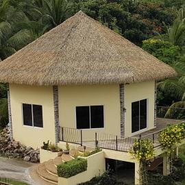 The Halfway Café-Dauin, Guest House - Dragonfly